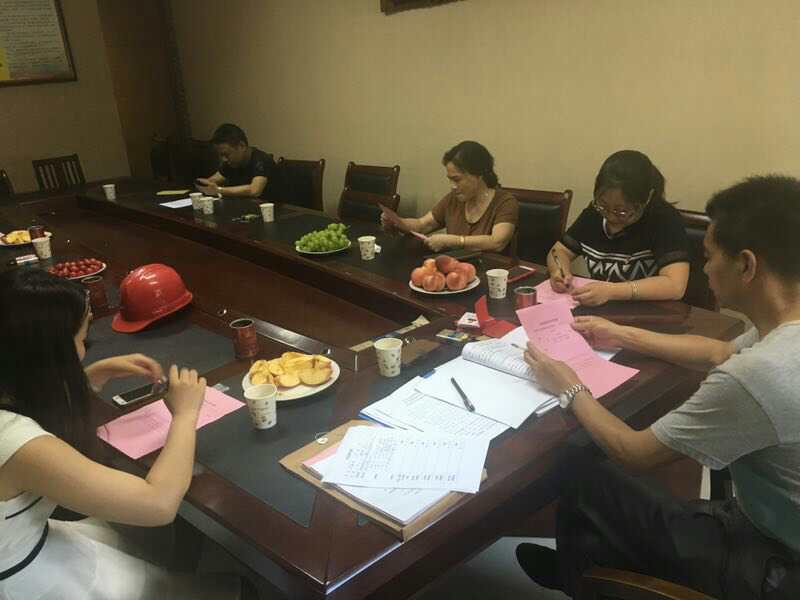 2017年7月1日黨員會議《會議主題：一、學習廖俊波找差距、抓落實主題組織生活會。二、學習袁毅同志在學習廖俊波同志先進事跡座談會上的講話。三、劉云山在福建調研時強調學習弘揚廖俊波同志崇高精神在為民實干中發(fā)揮先鋒模范作用的文章。》
